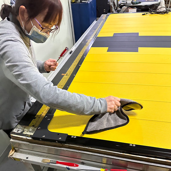 觸控板組裝泡水完後擦拭表面髒污