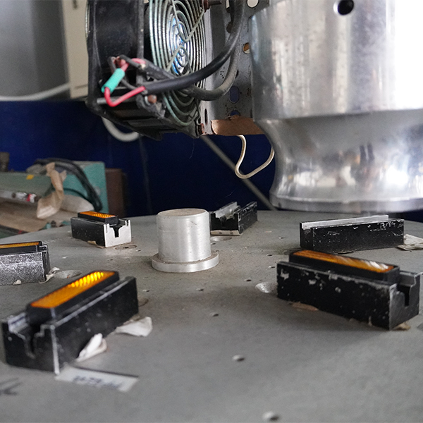 腳踏車踏板反光片貼合