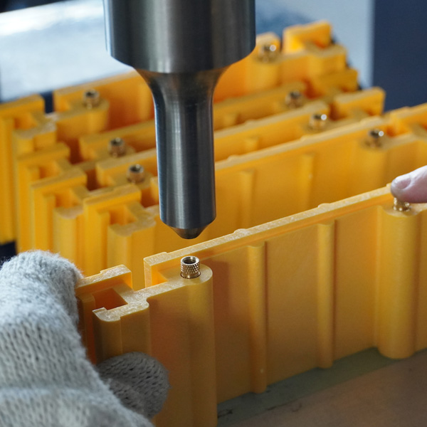 銅ナットインプラント