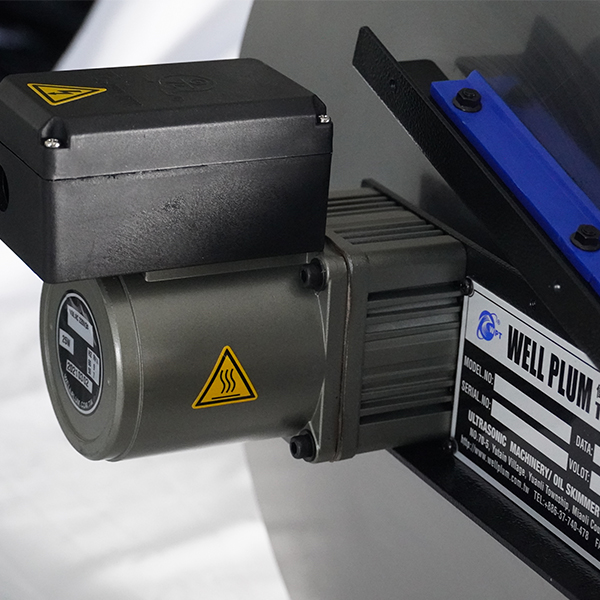 円盤型油水分離器 D400BLS 円盤型油水分離器 D400BLS