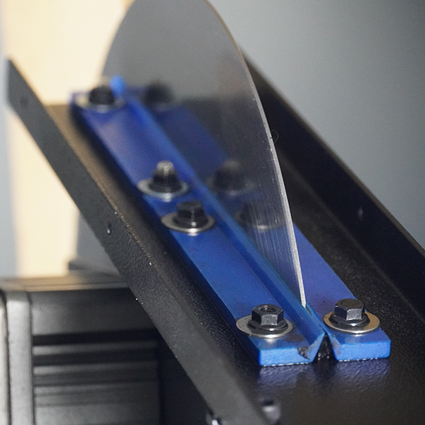 円盤型油水分離器 D300BLS 円盤型油水分離器 D300BLS